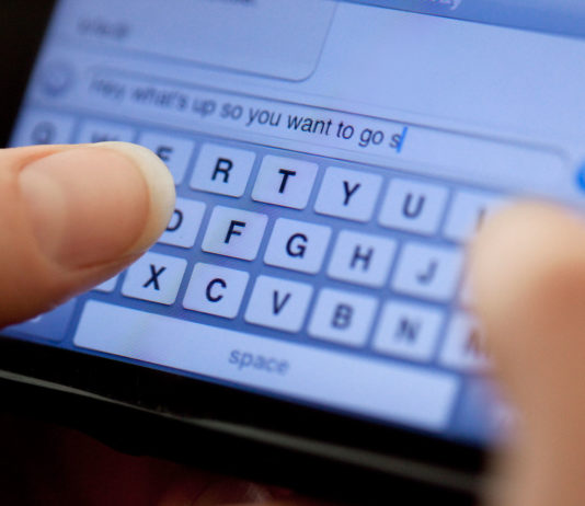 como-espiar-mensajes-de-texto
